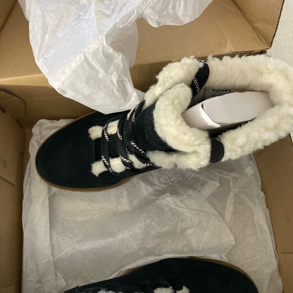 Sorel Evie ll new in box - Picture 3 of 7